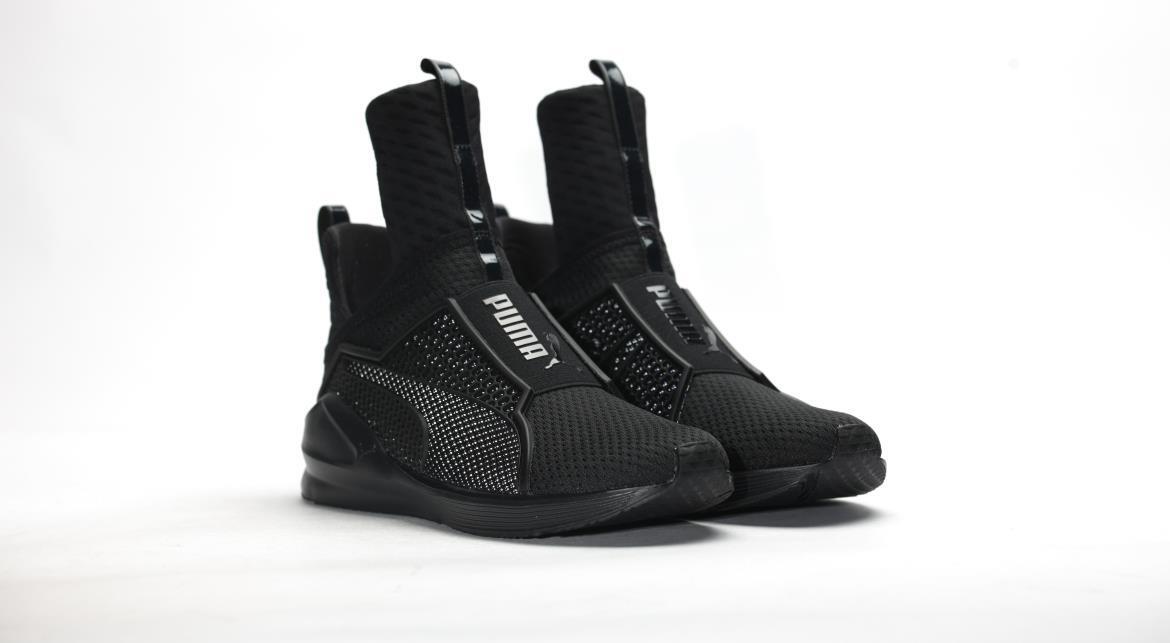 S*1様 FENTY x Puma byRihannaブラックエナメルスニーカー Puma Fierce Fenty By Rihanna 